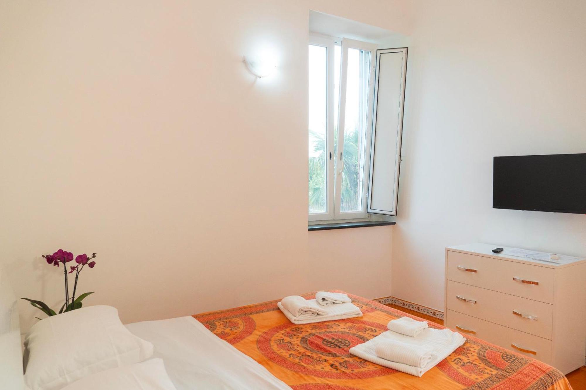La Terrazza Sul Giardino Apartment Procida Exterior photo